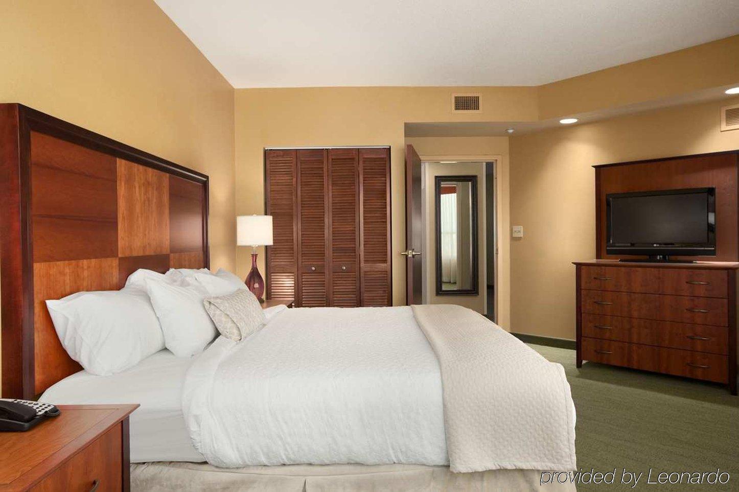 Hotel Embassy East And Riverfront Conference Center Peoria