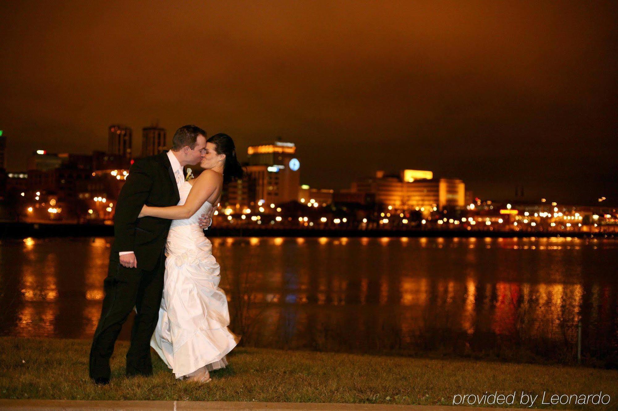 Embassy East And Riverfront Conference Center Hotel Peoria