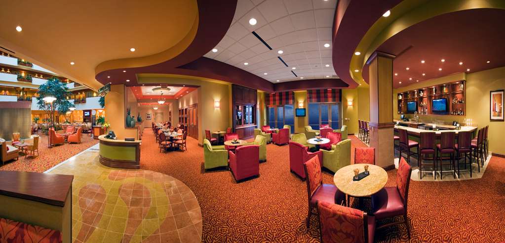 Hotel Embassy East And Riverfront Conference Center Peoria